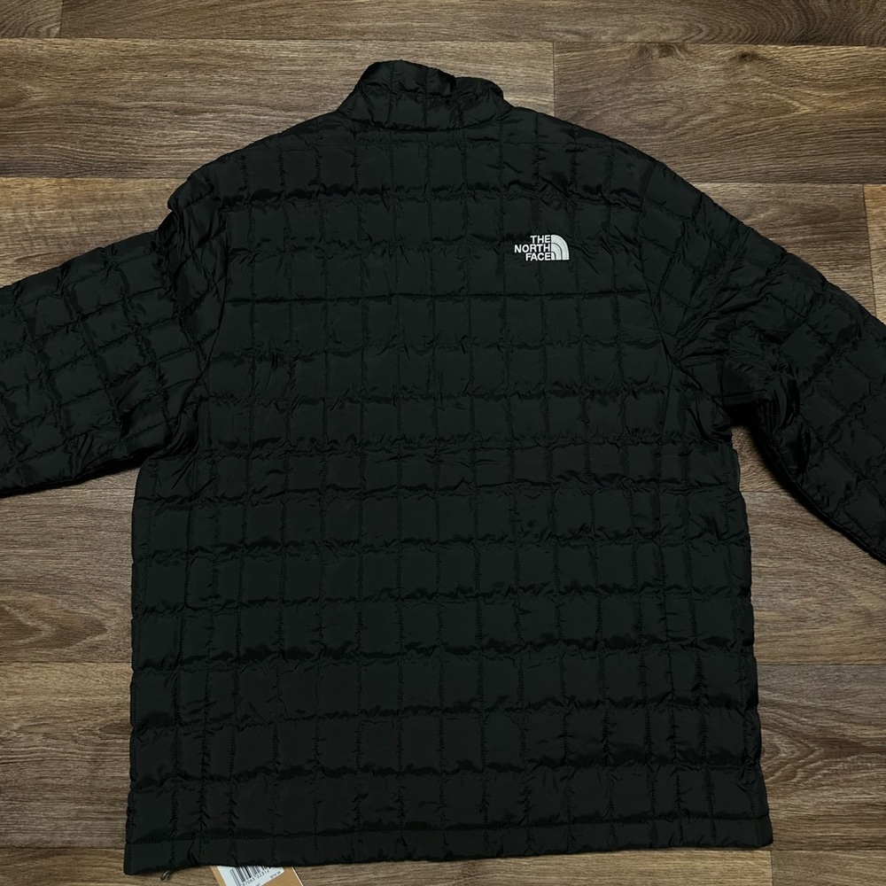 The North Face Men's TNF Thermal Insulation Jacket Size: Large NWT - Picture 9 of 13
